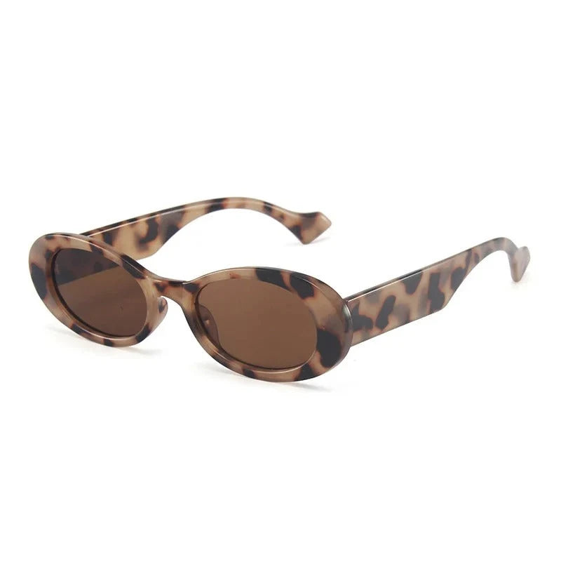 Óculos de sol feminino Rosa Coral Ravena, armação Tartaruga e lente Marrom – estilo sofisticado e proteção UVA e UVB 400 para os olhos.