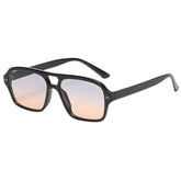 Óculos de sol feminino Rosa Coral Mira, armação Preta e lente Gradiente – estilo sofisticado e proteção UVA e UVB 400 para os olhos.