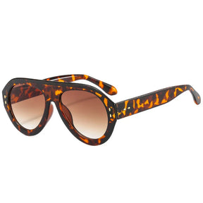 Óculos de sol feminino Rosa Coral Miranda, armação Leopardo e lente Marrom – estilo sofisticado e proteção UVA e UVB 400 para os olhos.