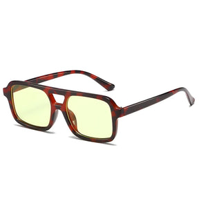Óculos de sol feminino Rosa Coral Roma, armação Leopardo e lente Verde - sofisticado e proteção UVA e UVB 400 para os olhos.